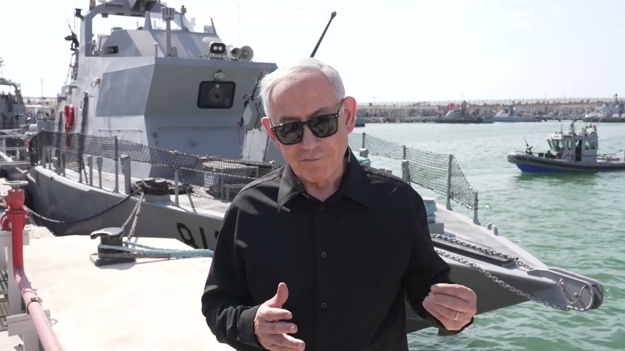 רה"מ נתניהו בבסיס חיל הים באשדוד: "האויבים שלנו רוצים לאיים על המרחב הימי שלנו