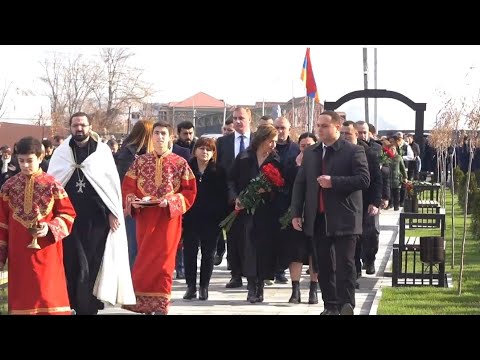 Աննա Հակոբյանը մասնակցել է Տարոն Անդրեասյանի անվան պուրակի բացման արարողությանը