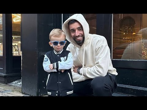 Bruno Fernandes Enjoying Life with Our Hero, Bruno Fernandes Enjoying Vacation's With Family, #fifa