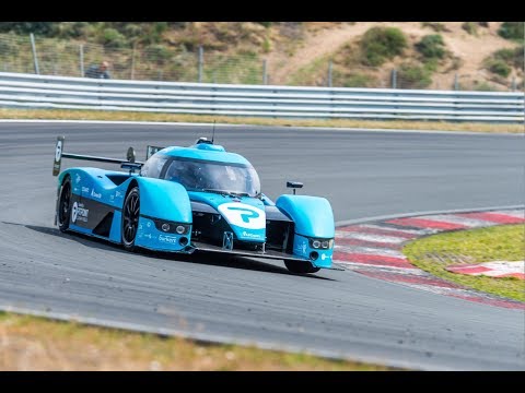 VLOG #7: OUR TRACK DEBUT