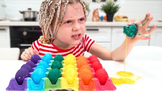 Eva and mom Nastya are learning pop it 
