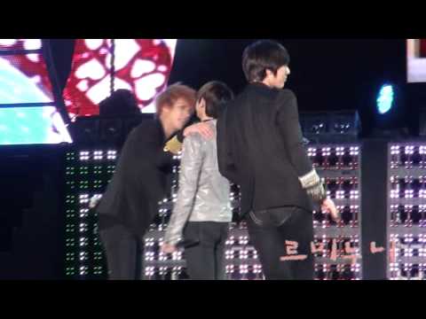 111002 WoonSeob (Beautiful) @ ⓂⒷⒸ Charity Power Concert