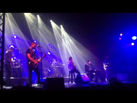 זה לא אותו דבר - עברי לידר ומארינה מקסימיליאן בלומין