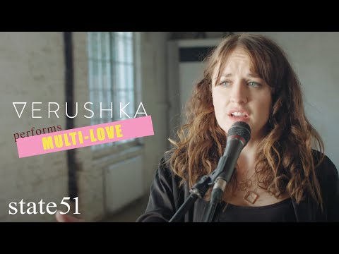 Verushka performs Multi Love (Unknown Mortal Orchestra) live at the state51 Factory