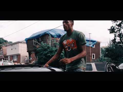 Mad Mac feat. Crvcc Weezy - Gang In This Bitch