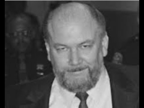 Richard Kuklinski (The Iceman) is clearly a liar. He didn't work for Roy Demeo either.