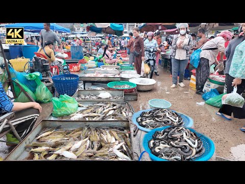 Phnom Penh Wet Market Tour 🇰🇭 | Fresh Seafood, Meat & Khmer Street Food