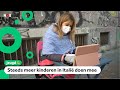 Anita protesteert iedere dag in de kou tegen de schoolsluiting
