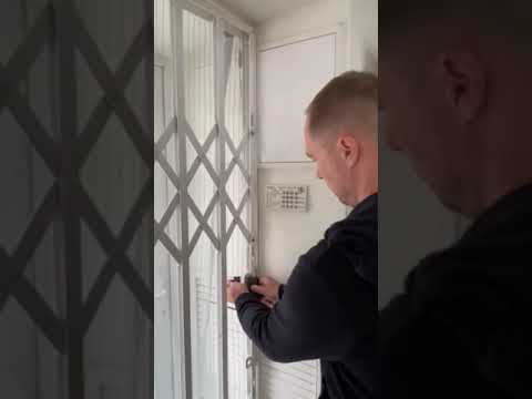 Процес замикання розсувної решітки