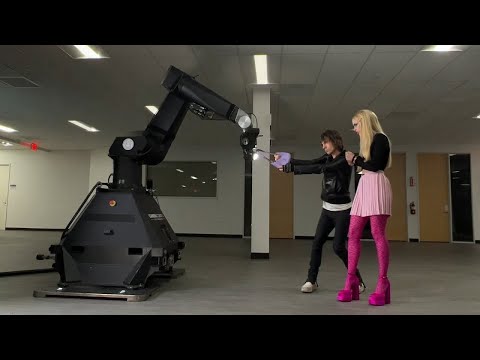 noah dillon + chloe cherry  ssense + versace “UNCUT” [2022]