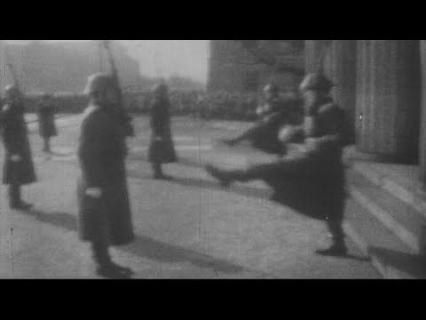 East German Army: Prussian Goose Step vs Wehrmacht Goose Step