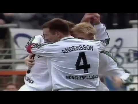 Deislers Traumtor gegen 1860 München. Sein 1. Bundesligator für Borussia Mönchengladbach.