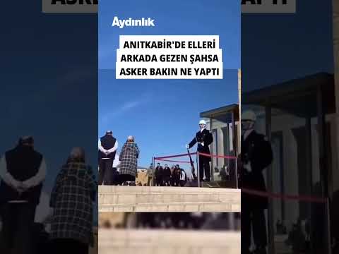 Anıtkabir’de, elleri arkada gezen adamı nöbetçi asker, silahının kabzasıyla uyardı #shorts #atatürk