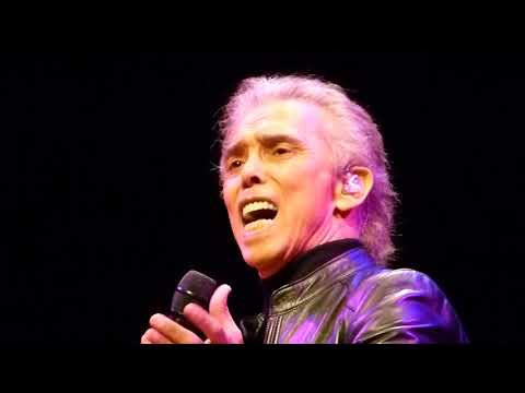 JAIRO y JUAN FALÚ-Homenaje a Yupanqui:  Milonga del peón de campo-El alazán-00033