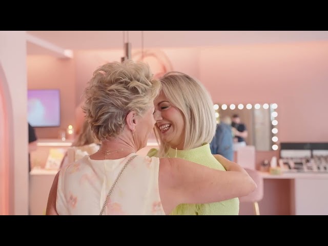 Youtube - Bella Dita