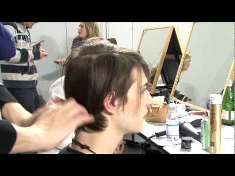 fashiontv | FTV.com - COSTUME NATIONAL- BACKSTAGE UOMO A/I 08-09