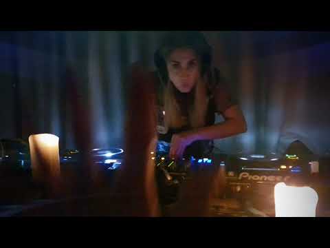 Clara Cibera / Lockdown session / Planet KL