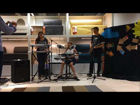 CMB live at IKEA - Let's Dance (by David Bowie)