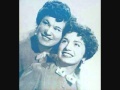 The DeJohn Sisters - C'est La Vie (1955)