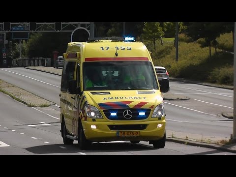A1 Ambulance`s en METR Met spoed in Rotterdam
