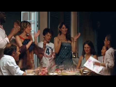 Трейлеры Молода и прекрасна