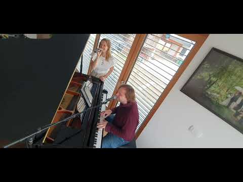 Urška & Marko - Le s tabo upam si letet (Uroš in Tjaša Cover)