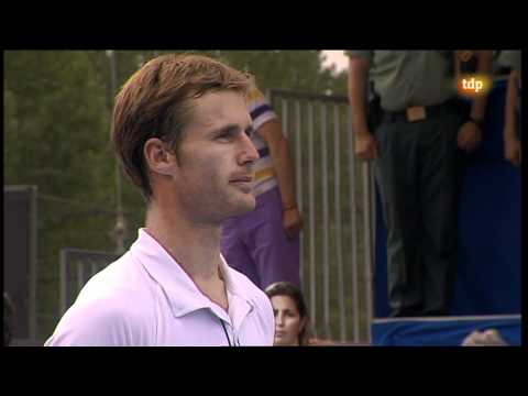 Daniel Gimeno-Traver vs Adrian Mannarino (Challenger El Espinar 2010) 16/17
