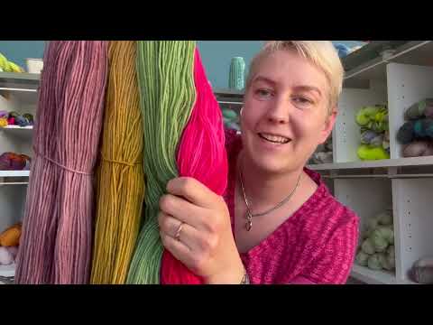 Strickpodcast #12 Shopping, Schal des Lebens und Socken im Socktober