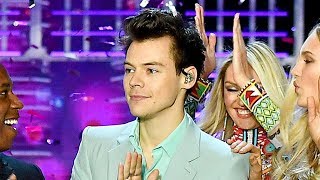 Harry Styles Performs In Front Of THREE Exes At Victoria's Secret Fashion Show