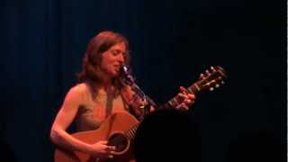 Ani DiFranco - Unworry (live in Santa Cruz)