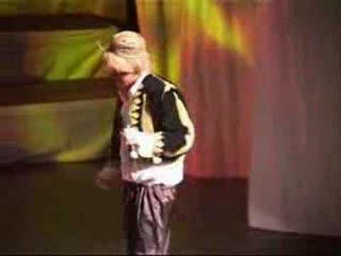 Ringeriksrussen 2006 - Russefeber: Moteoppvisning i Taliban