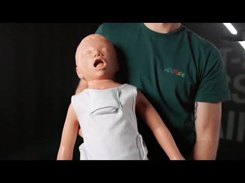 Vor dem Ertrinken: T-Shirt rettet Kinderleben