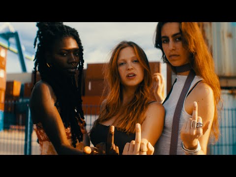 BEKKAA - Heiß für mich (Offizielles Musikvideo)