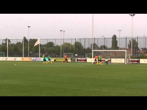 21 augustus 2013 VV De Meern A1 - Huizen A1 vr 2-4 Doelpunt Kesly, assist Canberk (1-0)
