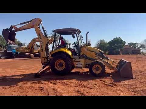 RETRO ESCAVADEIRA NEW HOLLAND B95B 4X4 ANO 2014