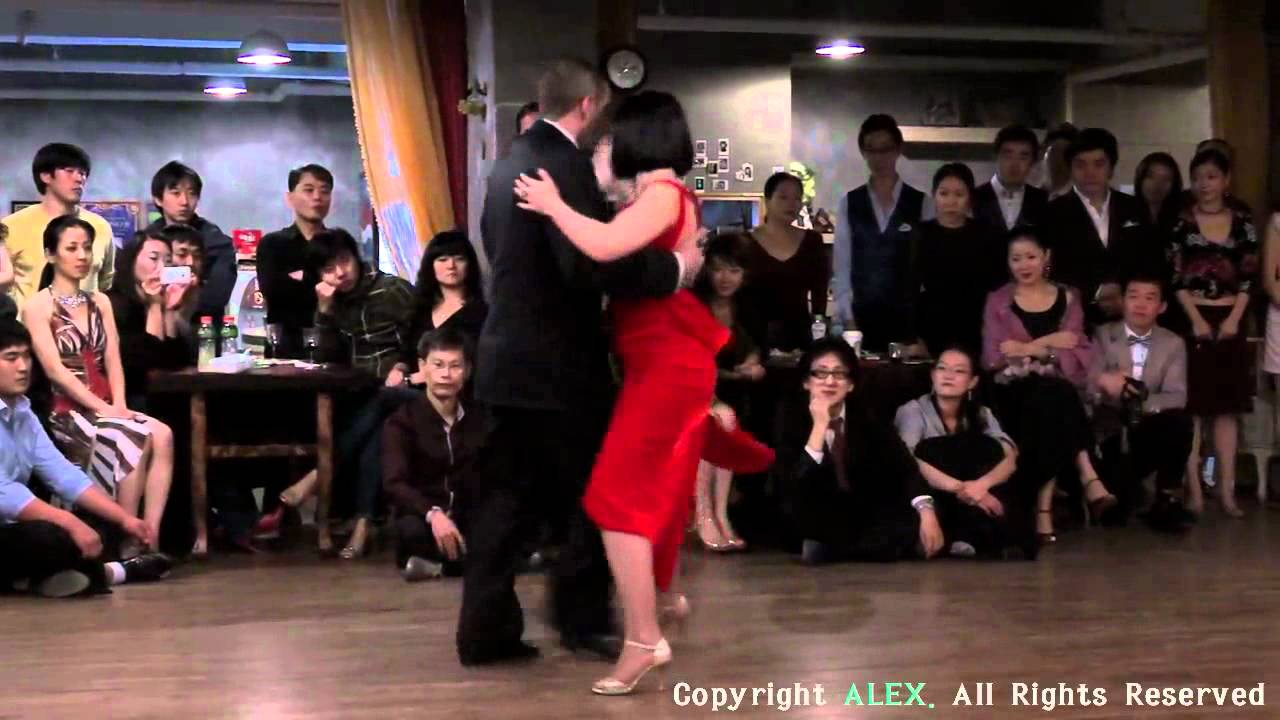 OTONO III - 2011-10-03 Cristina Sosa y Daniel Nacucchio farewall milonga 01.mp4