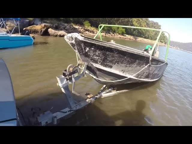 Beginner's guide to launching a trailer boat