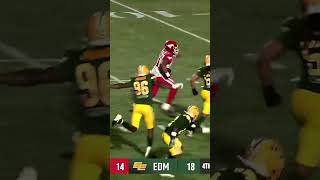 GET OUT THE WAY ???? Jacolby Criswell Goes On A 19-Yard Scramble To The Goal Line! ???? #football #cfl