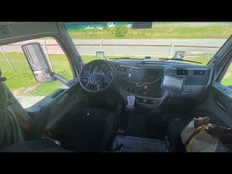 Tour of my 2019 Peterbilt 579