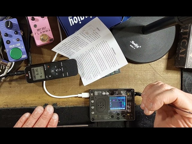 Vídeo relacionado con Electrónica compacta para Mini Theremin con pantalla para forma de onda, tiempo, frecuencia, volumen, paso y configuración de parámetros