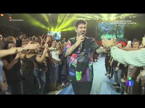 Videoclip de Tu jardín con enanitos (En Directo) — Melendi