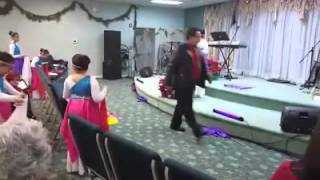 Danza Venid y adoremos Tercer cielo