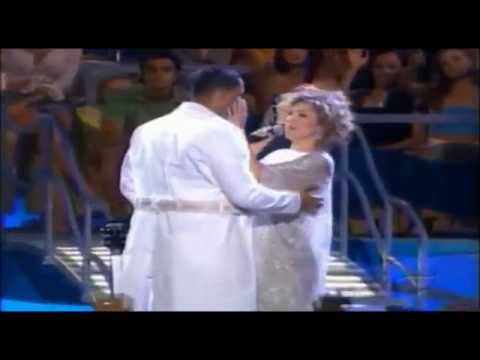 No no no - Aventura y Thalia en VIVO (PANTALLA COMPLETA)