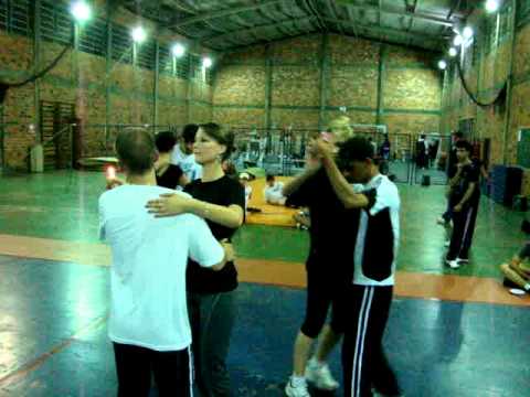 Aula de dança - Educação Física 2011 UEPG