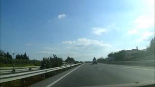 Y YO ME VOY CON MI GUITARRA PA CHICLANA