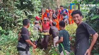 Evakuasi Warga Terjatuh di Gunung Gede, Banten