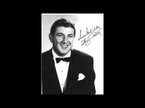 "Jeepers Creepers" (1938) -live- Artie Shaw and Tony Pastor