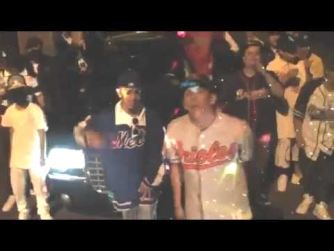 Adictos A La Calle-Chikatana Ft Chueko 2012   RUPIA LA FAMILIA.flv