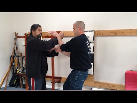 Training Blind Chi Sao - Developing Sensitivity Skills