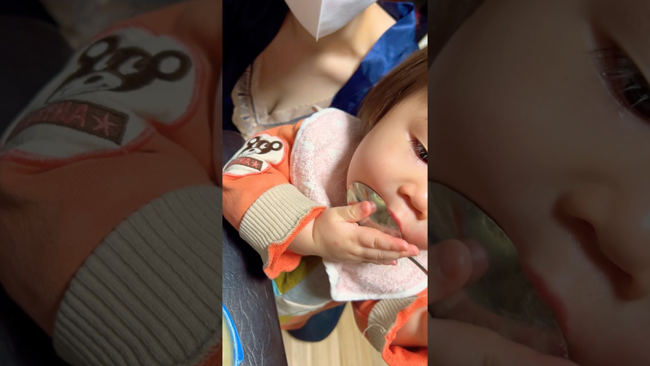 自分でスプーンを持ちたがる息子👶🥄